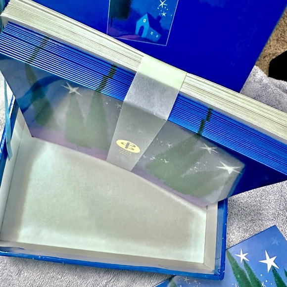 2 For $10…..NEW - BOX SETS OF CHRISTMAS HOLIDAY GREETING CARDS - Picture 6 of 11